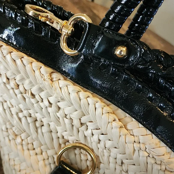 Betsey Johnson Straw Black Trim Bag ☀️🖤 - Picture 6 of 12
